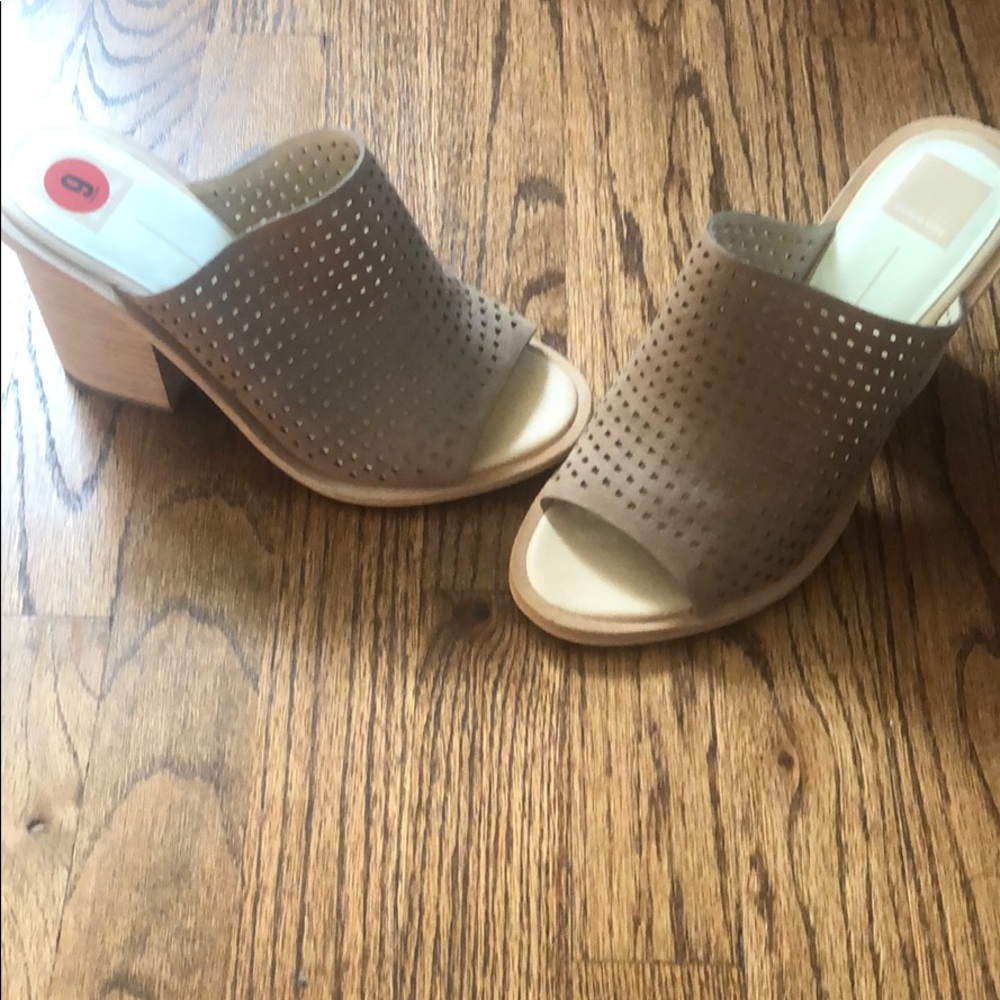 Dolce vita sandals